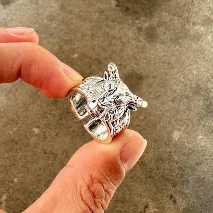 Men's ring with adjustable wide face opening